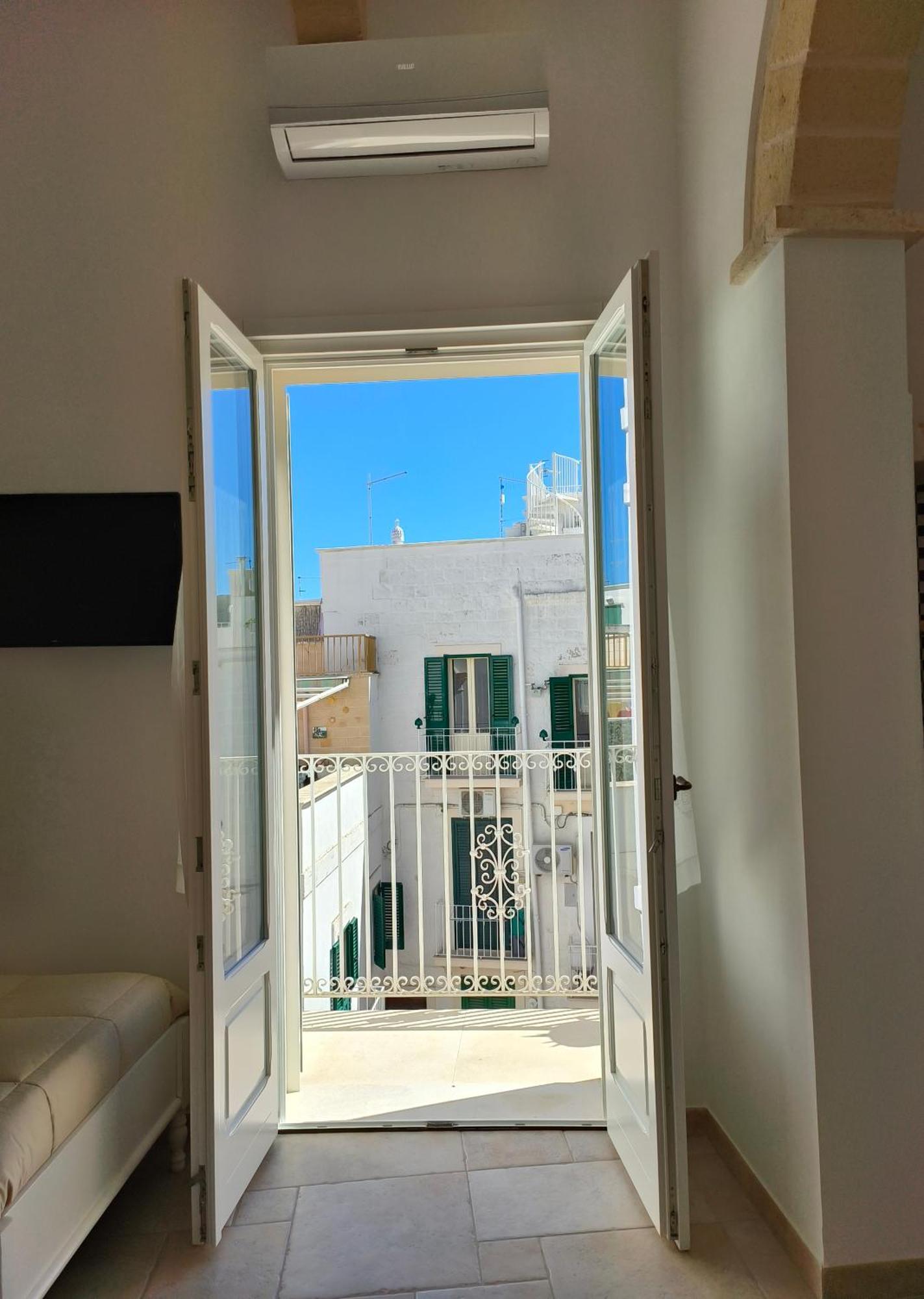 Dimora Palmieri Di Charme Acomodação com café da manhã Monopoli Exterior foto